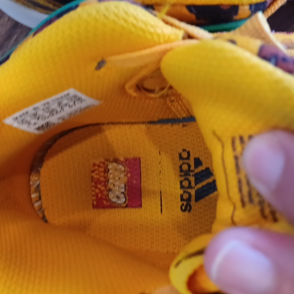 Donavan Mitchell x Adidas x Lego Size 3Y - Picture 4 of 16